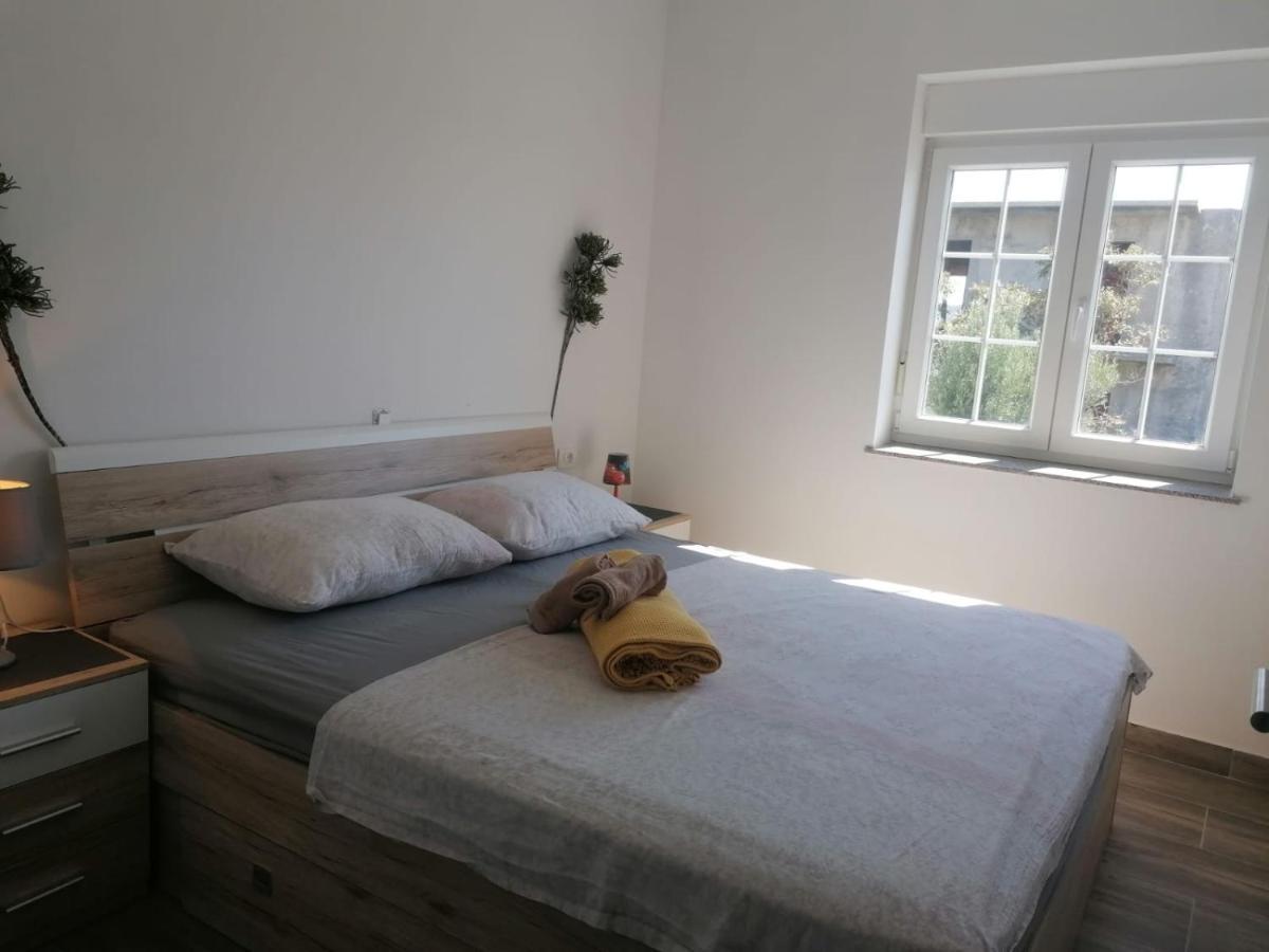 Apartments Luka Rtina Εξωτερικό φωτογραφία