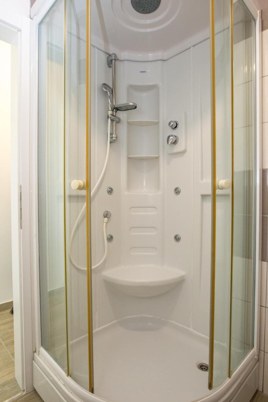Apartments Luka Rtina Εξωτερικό φωτογραφία